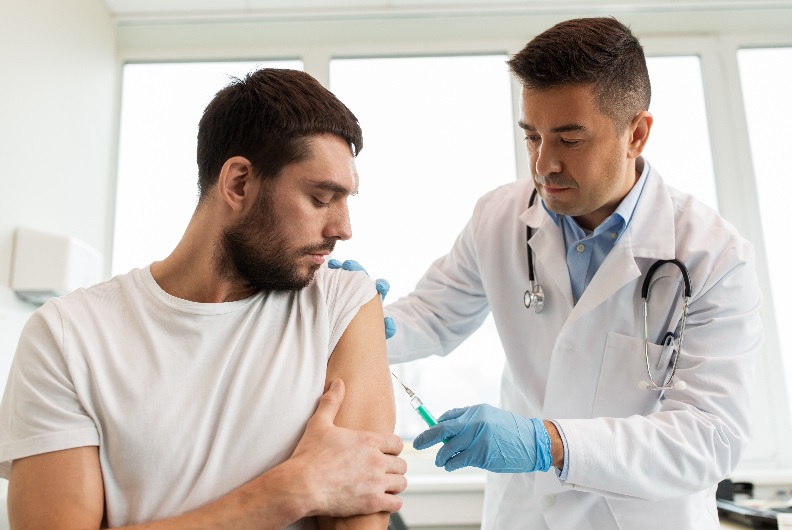 Vaccini, al Niguarda primo ambulatorio intra-ospedaliero per pazienti cronici, fragili e donne in gravidanza