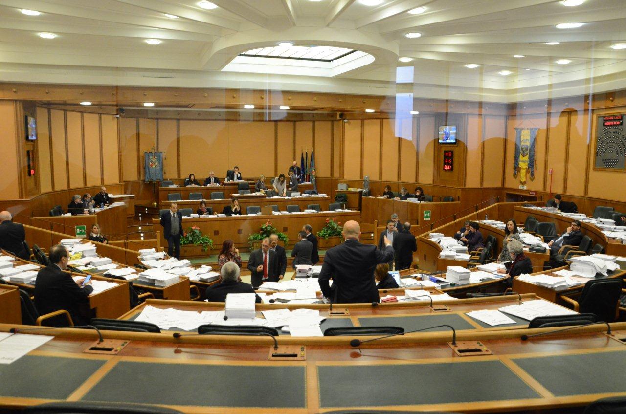 Coronavirus, nel Lazio 27 casi. D’Amato: «Pronti a ogni scenario. Aumenteremo di 153 unità i posti in terapia intensiva»