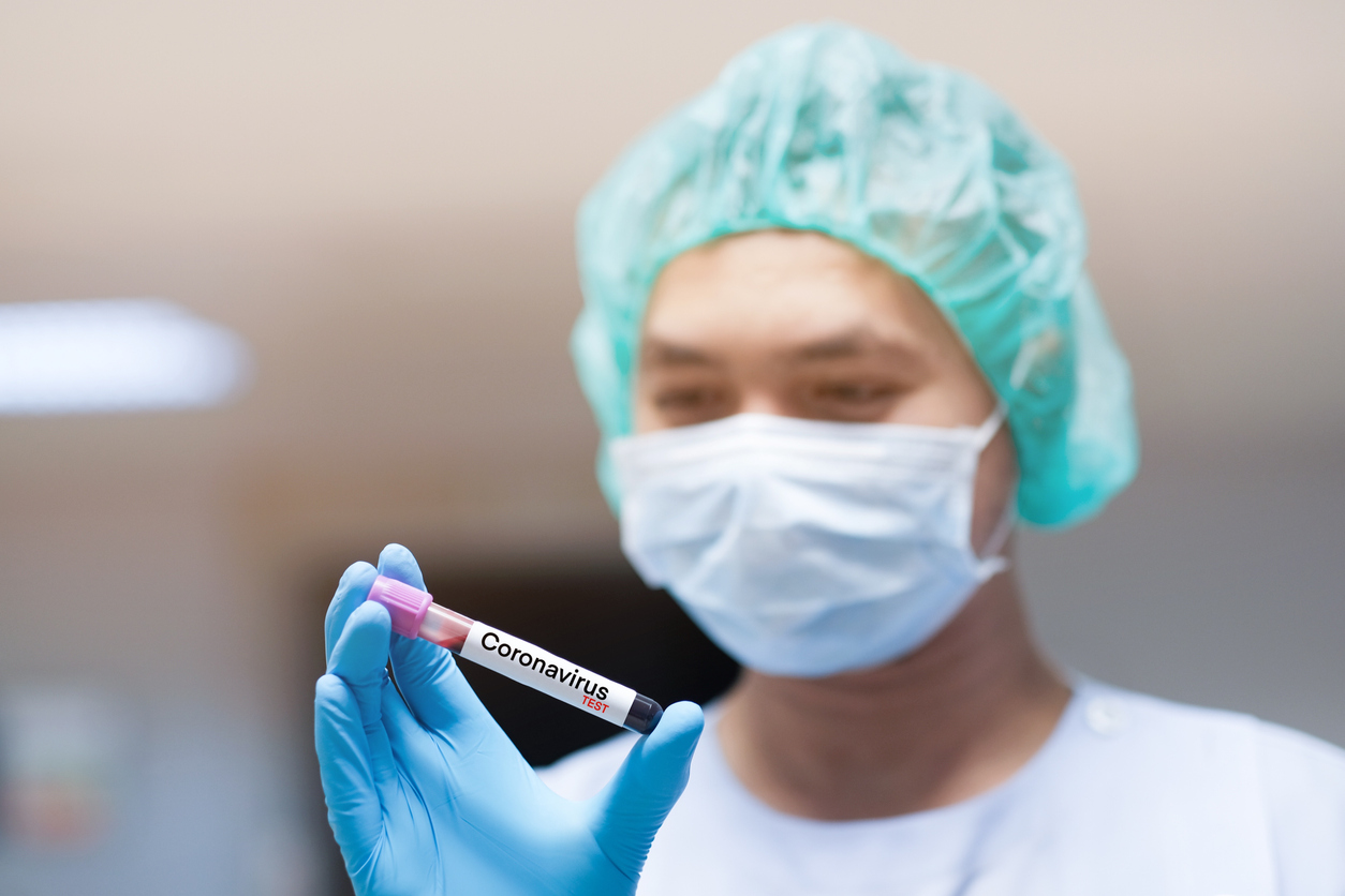 Coronavirus, Corsico (pneumologo Pavia): «In terapia intensiva non solo anziani e soggetti fragili»
