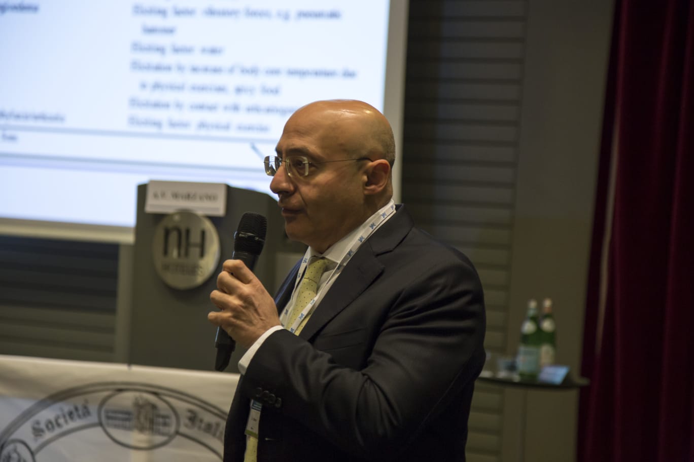 I segni sulla pelle del Covid-19. Il dermatologo: «Tra i sintomi anche manifestazioni cutanee, dalle vescicole ai geloni»