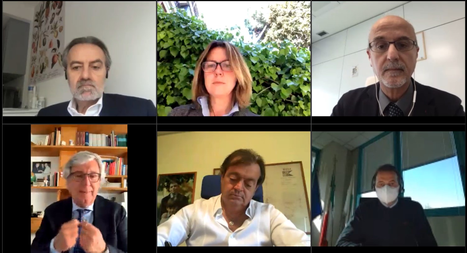 Coronavirus, Scaccabarozzi: «Vaccini già in produzione, ci assumiamo il rischio»