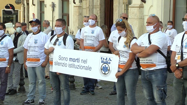 Autisti soccorritori in piazza per il profilo professionale. Montanari (CO.E.S.): «La politica ci ascolti»