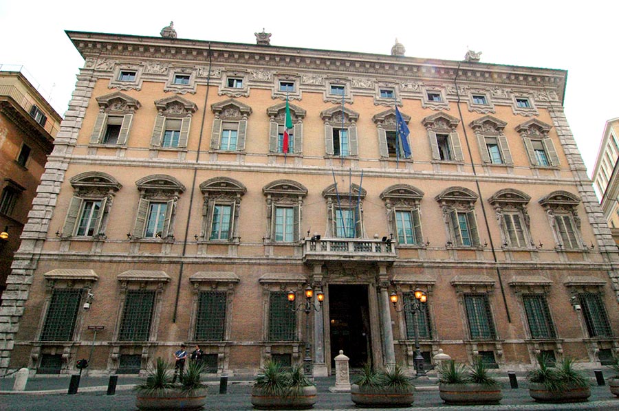 Nuovo piano oncologico, Senato approva Odg unitario. Sileri: «Spero entro giugno in Conferenza delle Regioni»