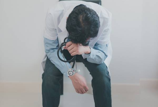 Come reagisce il nostro corpo di fronte allo stress? Come reagisce il nostro corpo di fronte allo stress?