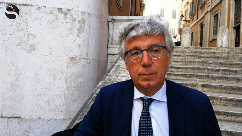 Scuola, la chiusura fa male alla salute mentale dei più giovani. Siani (Pd): «Servono più posti letto in neuropsichiatria infantile»