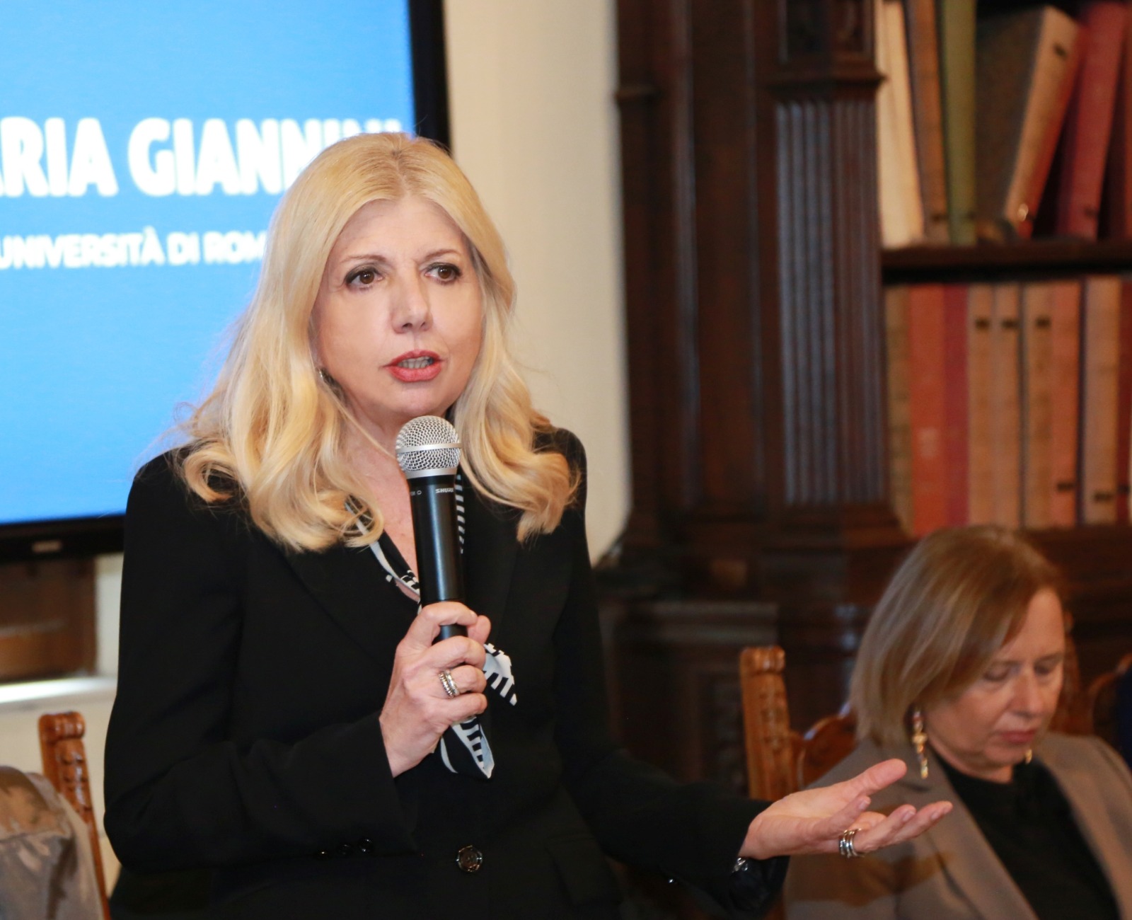 Giovani e Covid-19, perché non hanno paura? Giannini (Sapienza): «È l’ansia di ricominciare a vivere»