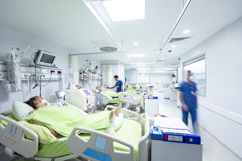 In due anni 16 milioni di contagi e oltre 160 mila morti: l’impatto del Covid-19 sul sistema ospedaliero italiano