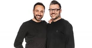 Andrea e Michele di Radio Deejay mettono all’asta una video chiamata per Telefono Amico