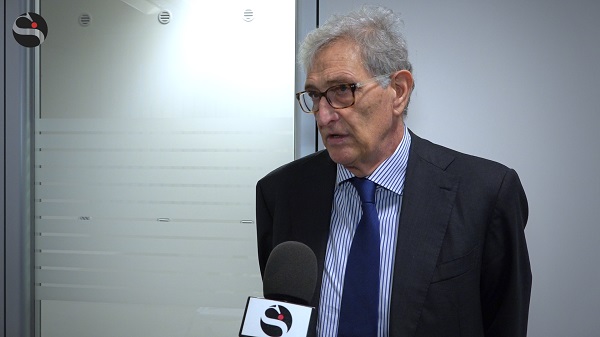 Ritardi vaccini Pfizer, Rasi: «Sono marginali, ma ci saranno altri incidenti. Serve flessibilità»