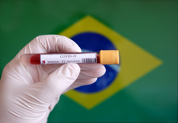 Covid-19, in Brasile 9 milioni di contagi e 223 mila morti. La variante dell’Amazzonia fa paura