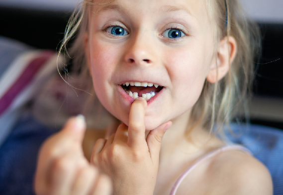 Quando bisogna cominciare a pulire i denti del proprio bambino