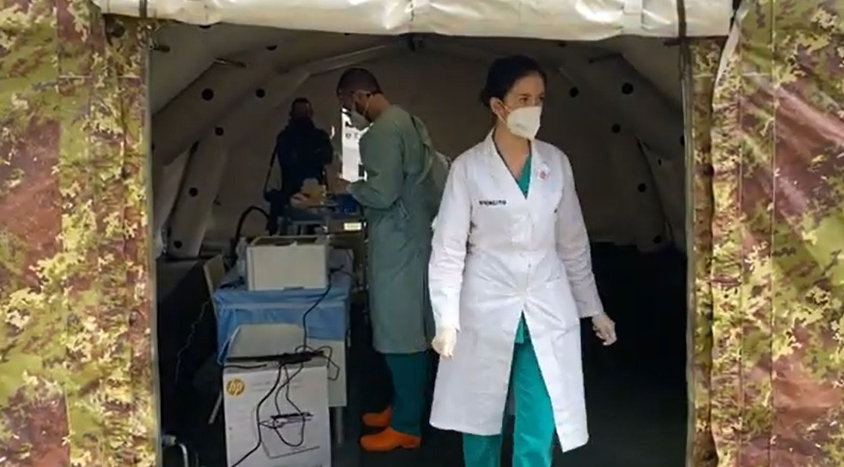 Milano, all’ospedale militare di Baggio 1330 vaccini al giorno per farmacisti, psicologi e over 80