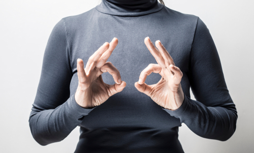 La lingua dei segni con il Decreto Sostegni è riconosciuta per legge