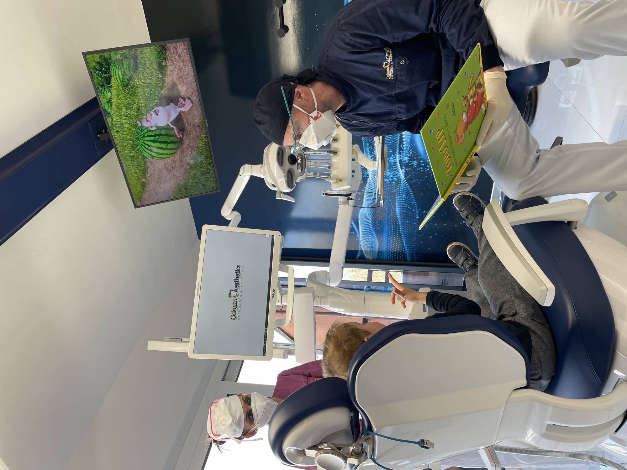 Cura dei denti dei bambini: le cinque regole d’oro per un sorriso da grandi