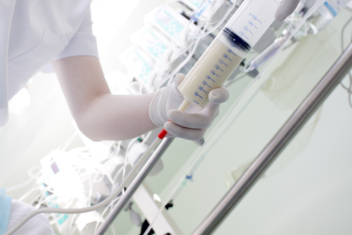 Nutrizione artificiale, sacche per enterale sterilizzate con ossido di etilene: a rischio la salute di migliaia di disabili