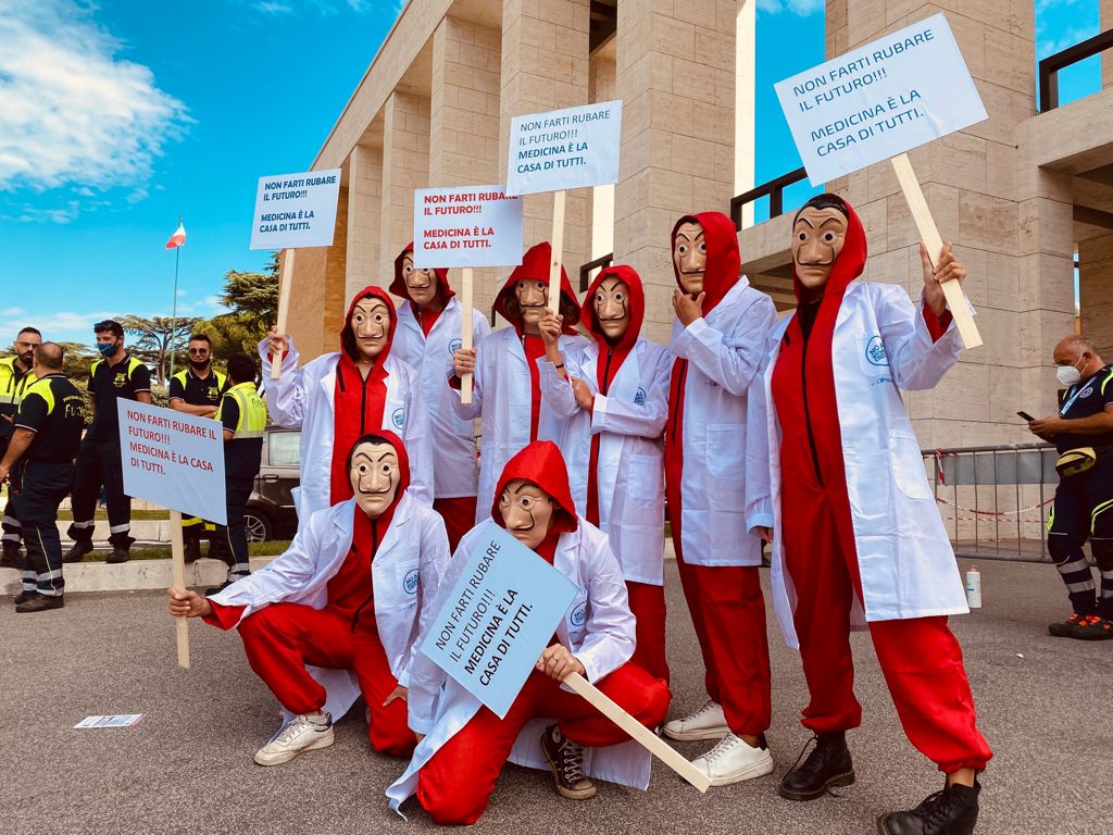 Test di Medicina, Consulcesi: «Tra Green pass e irregolarità la strada per diventare medico inizia in salita»