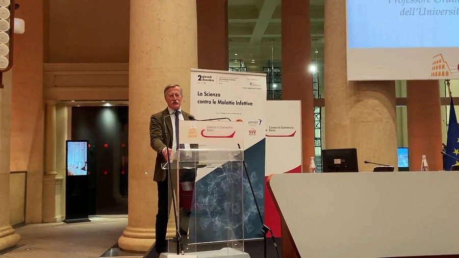 Antibiotico resistenza, Andreoni (infettivologo): «Sarà la prima causa di morte nel mondo: 10 milioni di vittime entro il 2050»