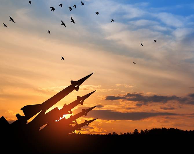 AIE: perché l’Italia deve aderire al trattato internazionale di proibizione delle armi nucleari