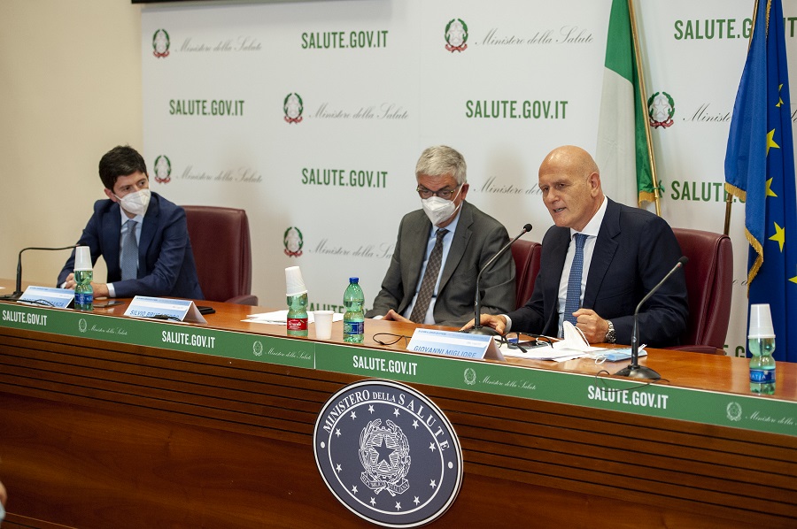 Italiani più longevi e in salute, ma personale sanitario ridotto del 5,6%. I 30 anni delle aziende sanitarie pubbliche
