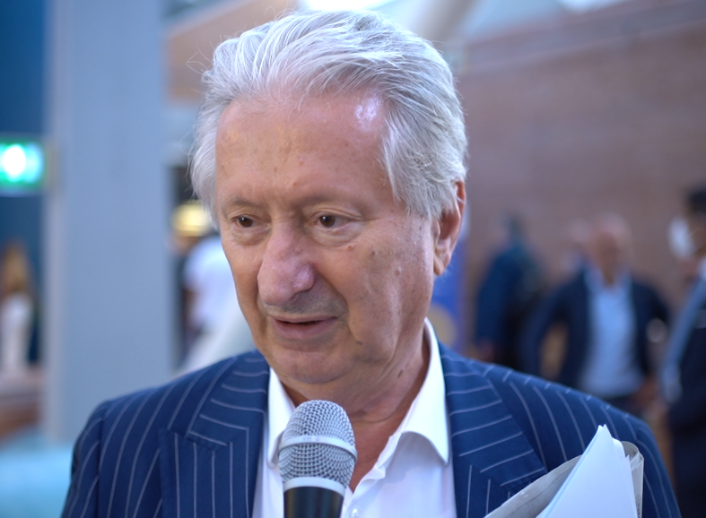 «La rivoluzione della sanità? Deve partire dal basso, dalle trincee. Non più pazienti di serie A e B»