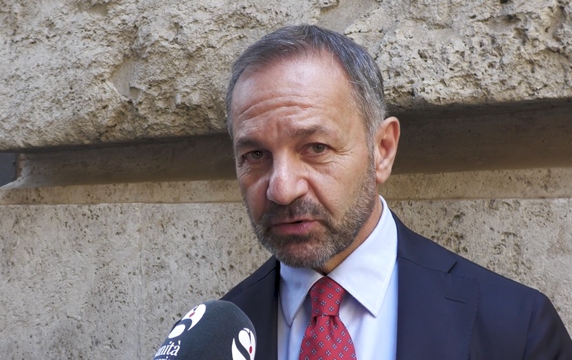 Inserire la comunicazione medico paziente nei percorsi formativi, la proposta di Provenza (M5S)