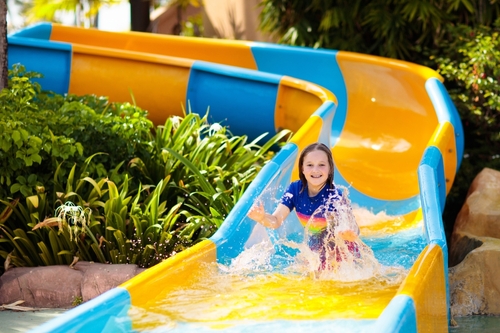 Batteri fecali in parchi acquatici e piscine: chiuse 10 strutture, 83 sanzionate. Rischio di tossinfezioni