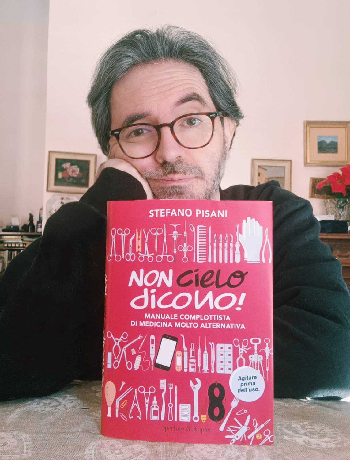 «Non CIELO dicono», il manuale che smaschera le fake news con ironia