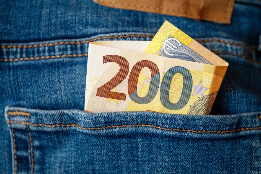 Bonus 200 euro a specializzandi, è boom di richieste all’Enpam dopo il no dell’Inps