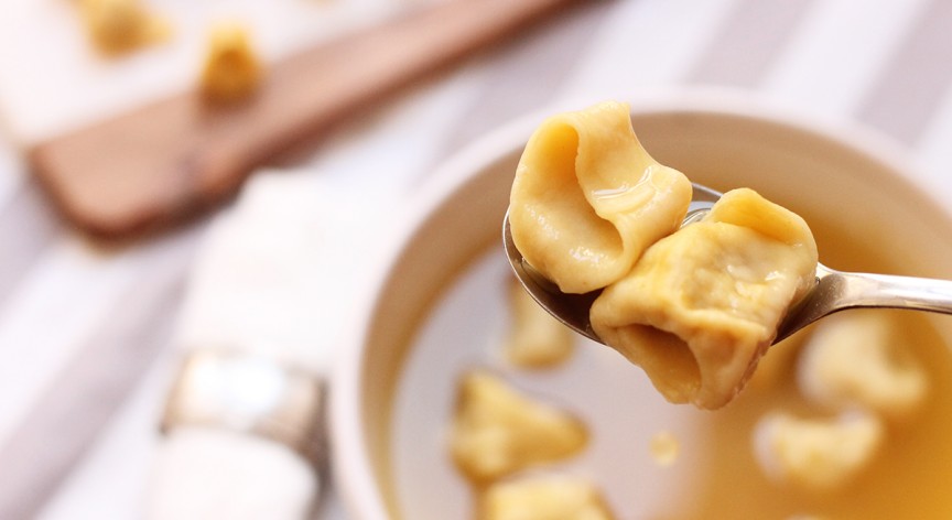 Tortellini in brodo: buoni non soltanto a Natale