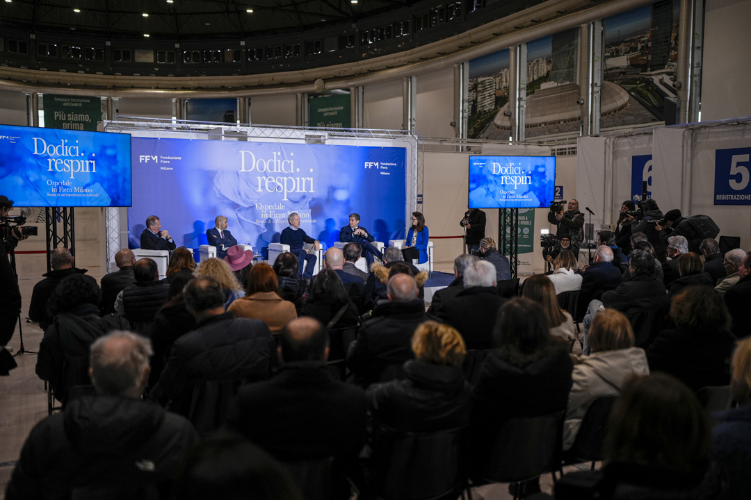 Milano, dopo oltre 2 milioni di dosi di vaccino anti-Covid chiude Palazzo delle Scintille