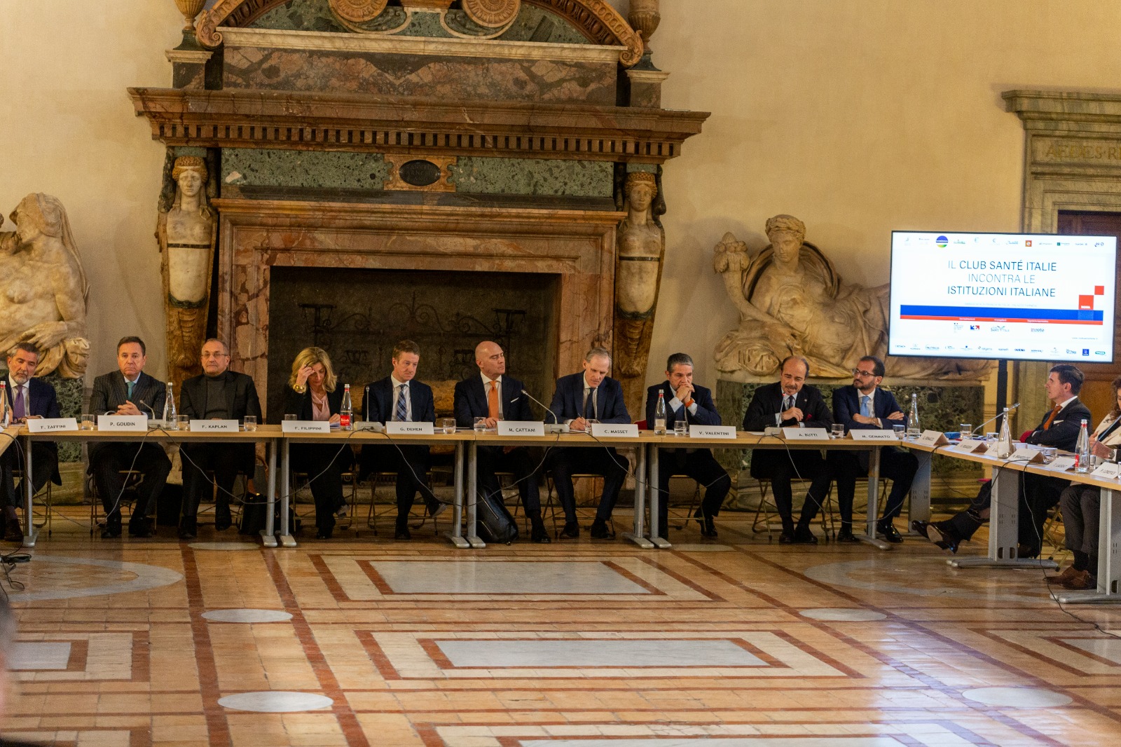 Sanità, le aziende francesi in Italia chiedono una cabina di regia al Governo