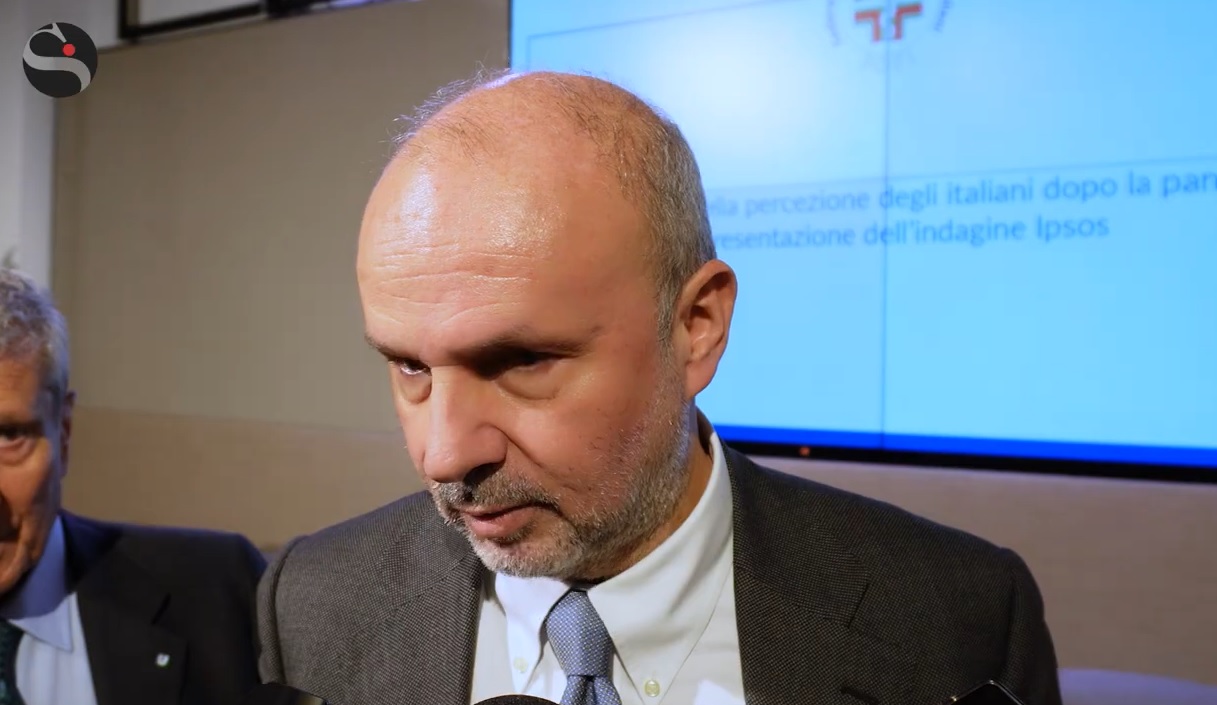 Covid, Schillaci: «In autunno nuovo vaccino per anziani e fragili»