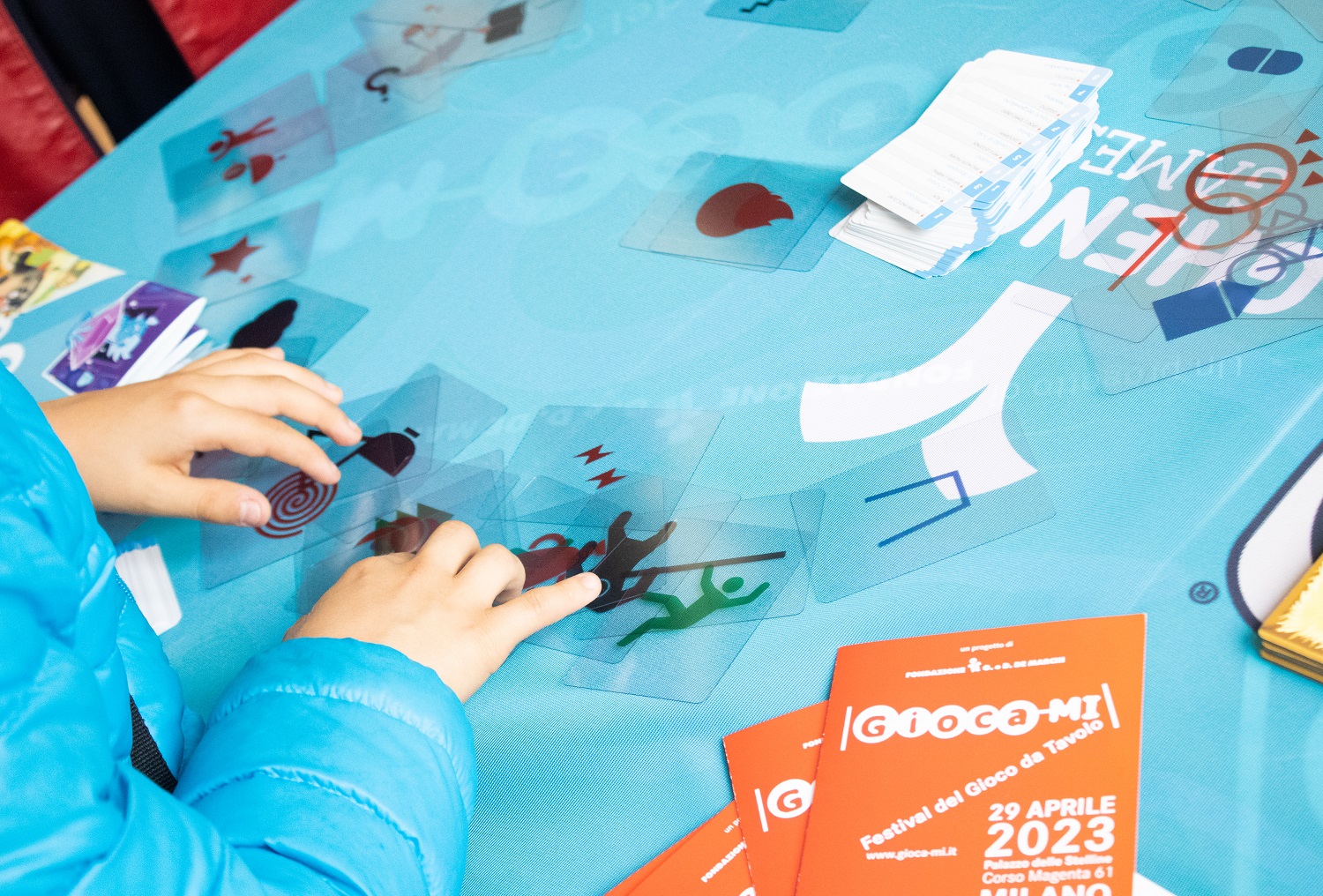 Dipendenza dal web e isolamento sociale? I giochi da tavola sono un rimedio