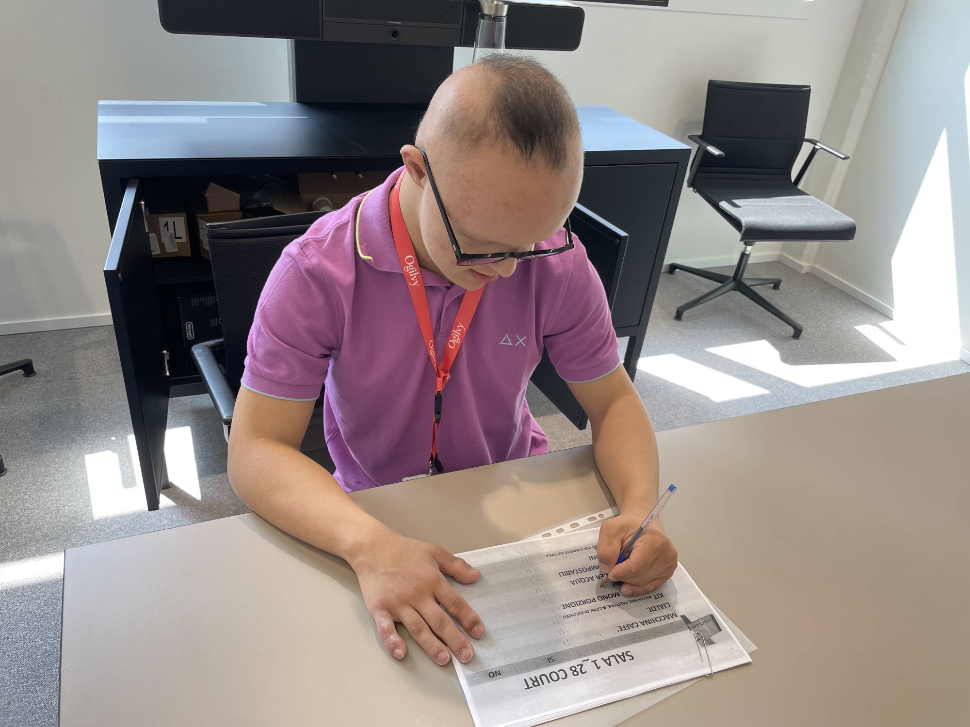 Sindrome di Down e inclusione lavorativa, Federico: «Sogno di vivere da solo»