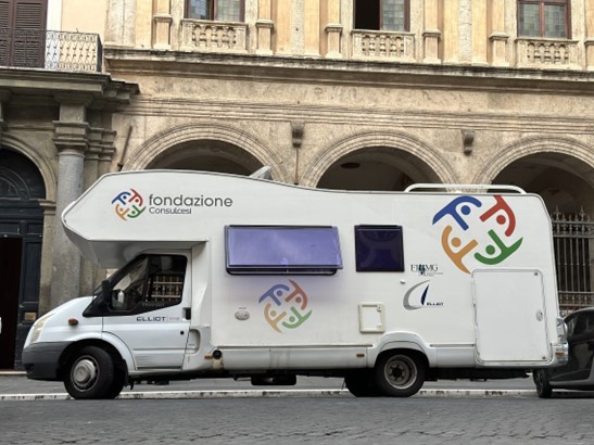 Dal mal di denti alla pressione alta: ecco le cure più richieste all’Unità Mobile di Fondazione Consulcesi e FIMMG