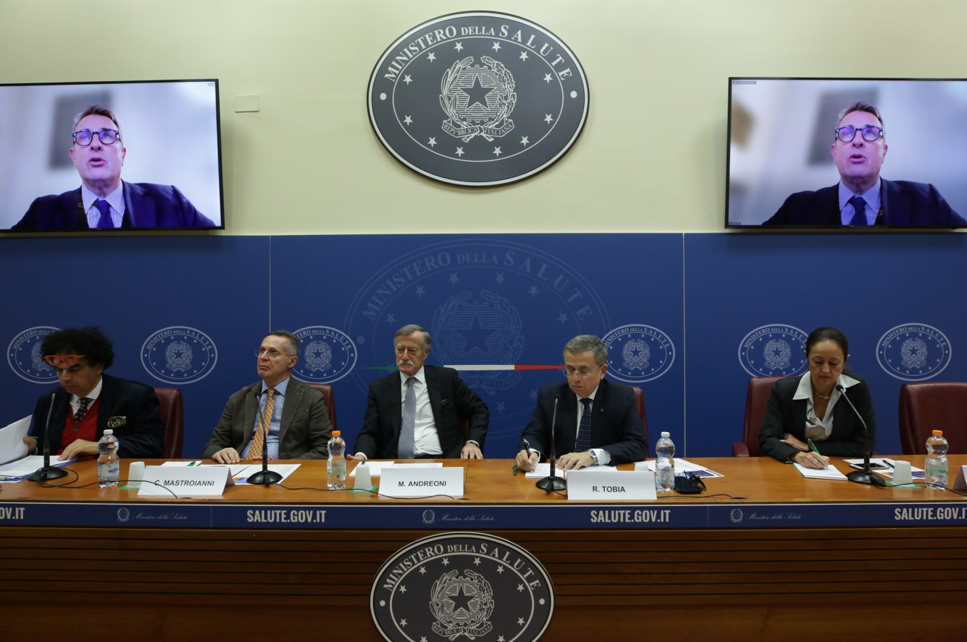 Telemedicina, Simit: “Infettivologi sul territorio contro l’antimicrobico resistenza”