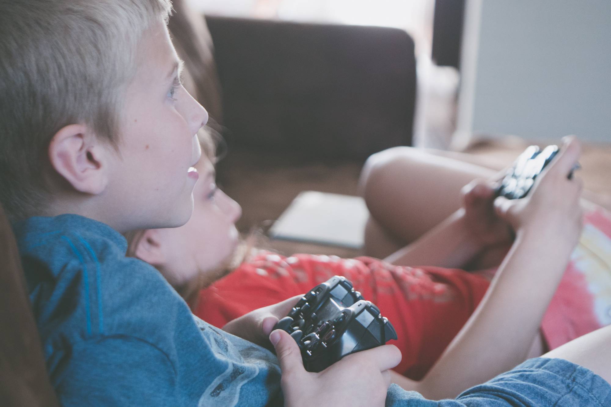Dislessia, “scoperti” gli effetti terapeutici dei videogiochi d’azione