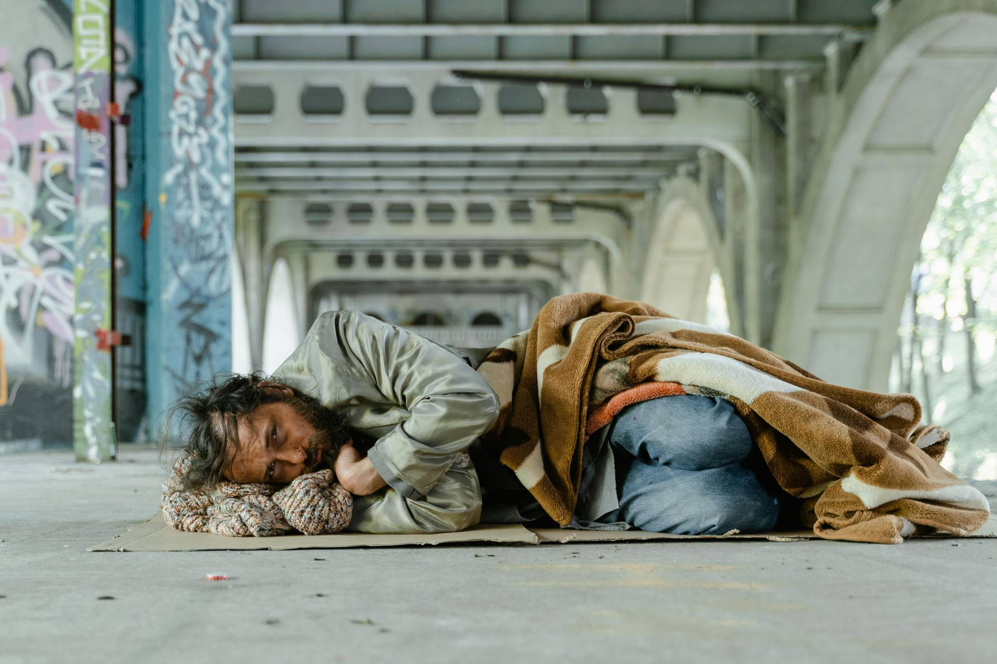 Homeless, Iss: “Ai margini della società aumentano le malattie croniche e i traumi da incidenti sul lavoro”