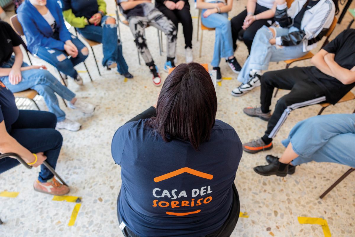 Maltrattamento e cura dell’infanzia, CESVI: “Incombe l’incertezza per guerre e carovita”