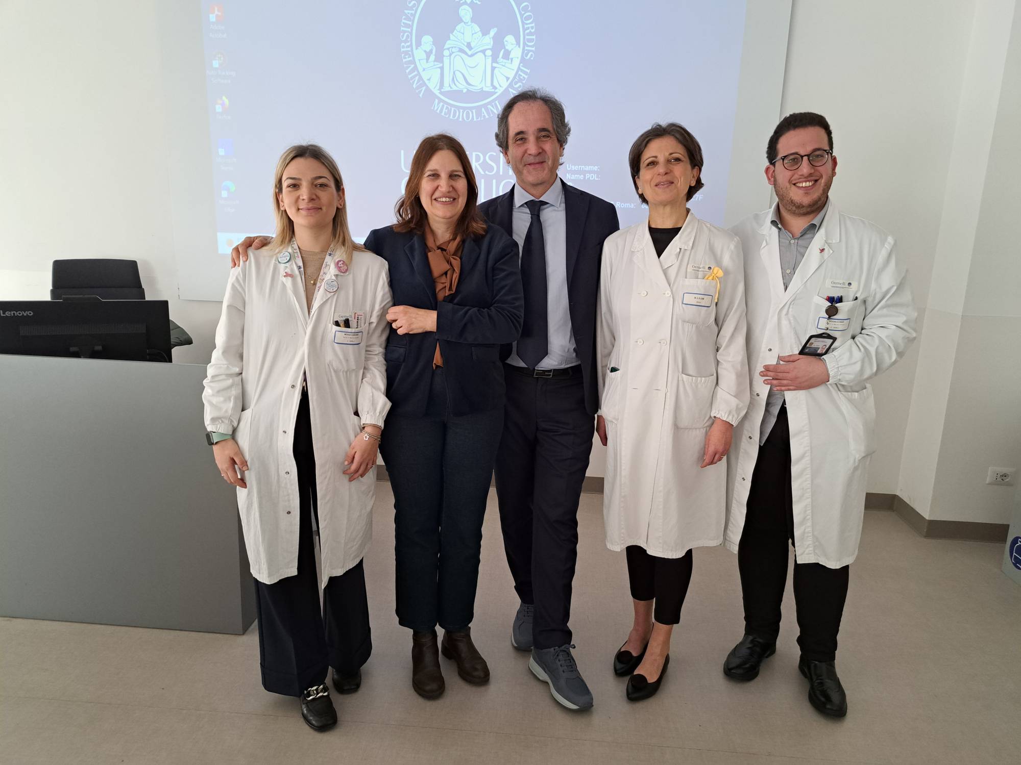 Tumore al seno, non solo ‘gene Jolie’: “Ecco le altre mutazioni che ne aumentano il rischio”