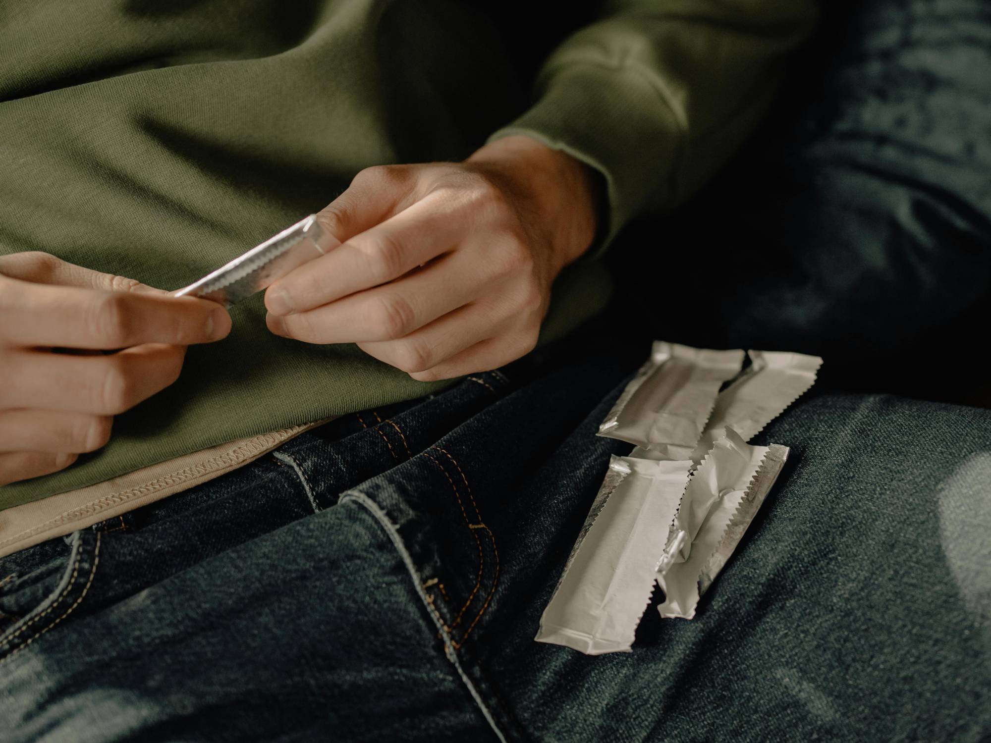 Microplastiche, si rilasciano anche masticando un chewing gum