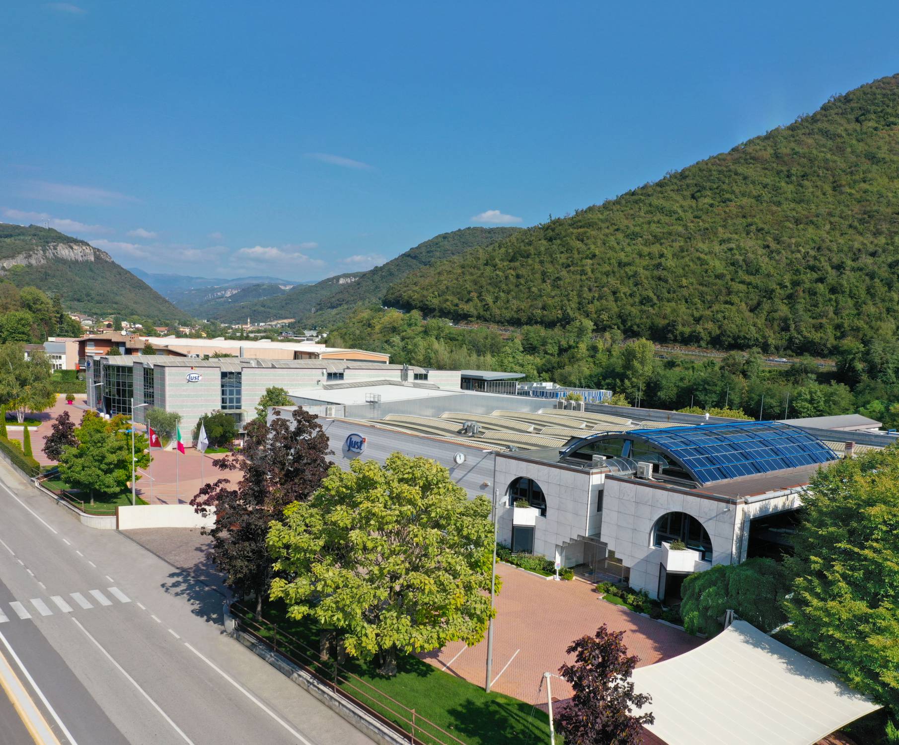 Adolescenti e comportamenti estremi, al via il progetto di prevenzione “Una mano per la vita”