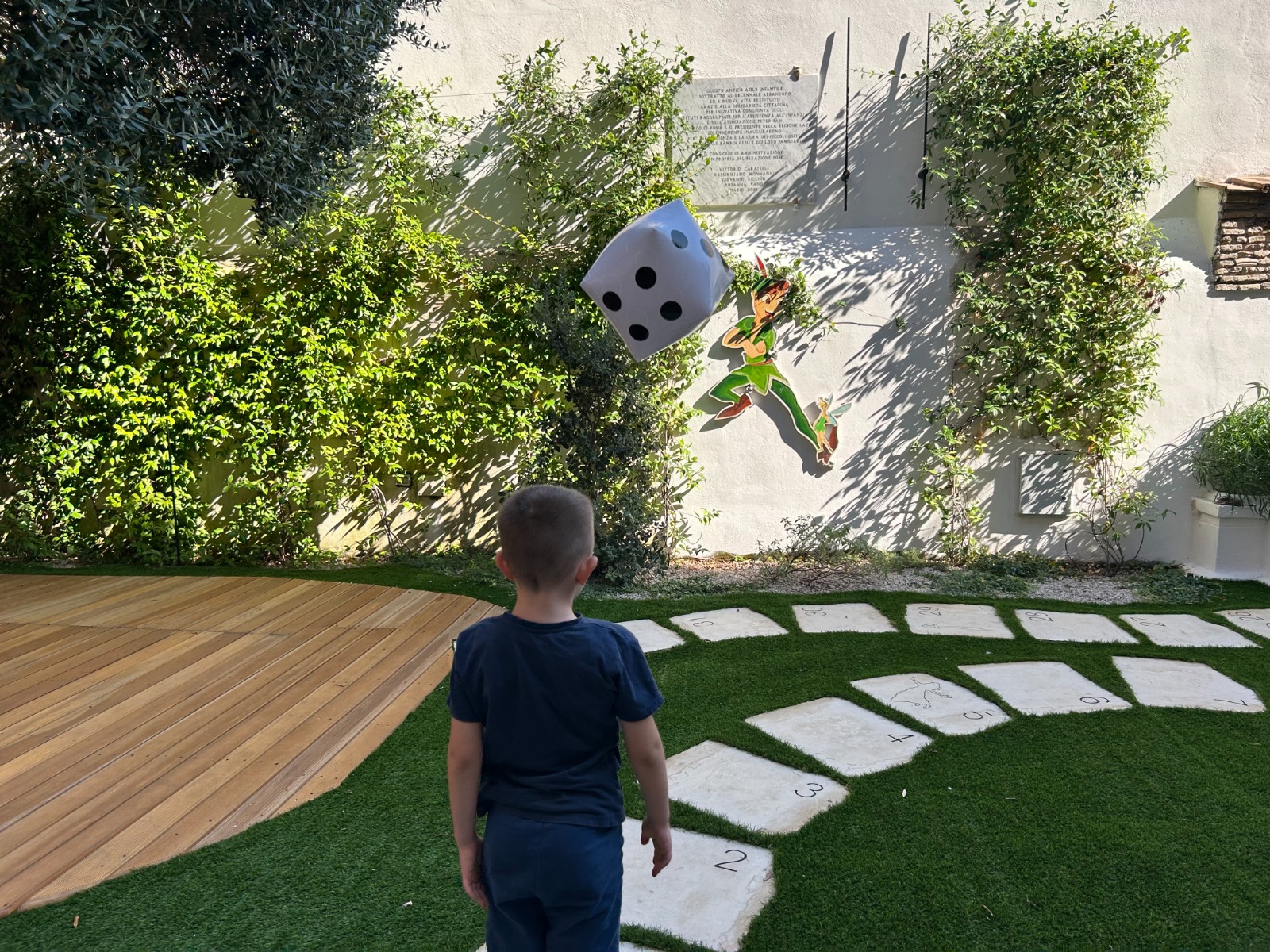 Tumori infantili, a Roma nasce il giardino terapeutico per grandi e piccini